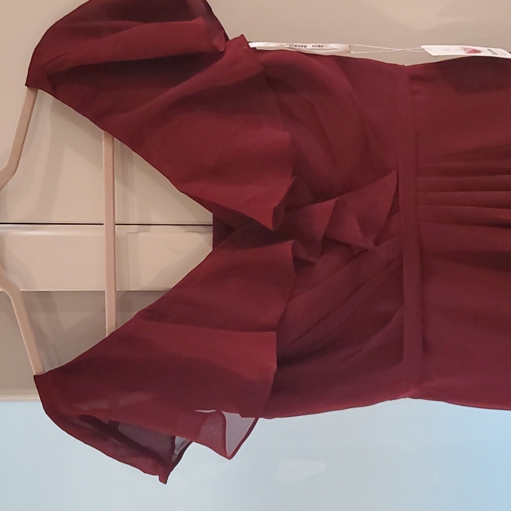 Size 8, Chong Xiao, Formal Gown with Slit, Burgundy - Picture 2 of 6